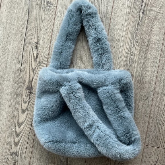 Bobblehaus BH Fluffy Cloud Shoulder Bag - Picture 1 of 5